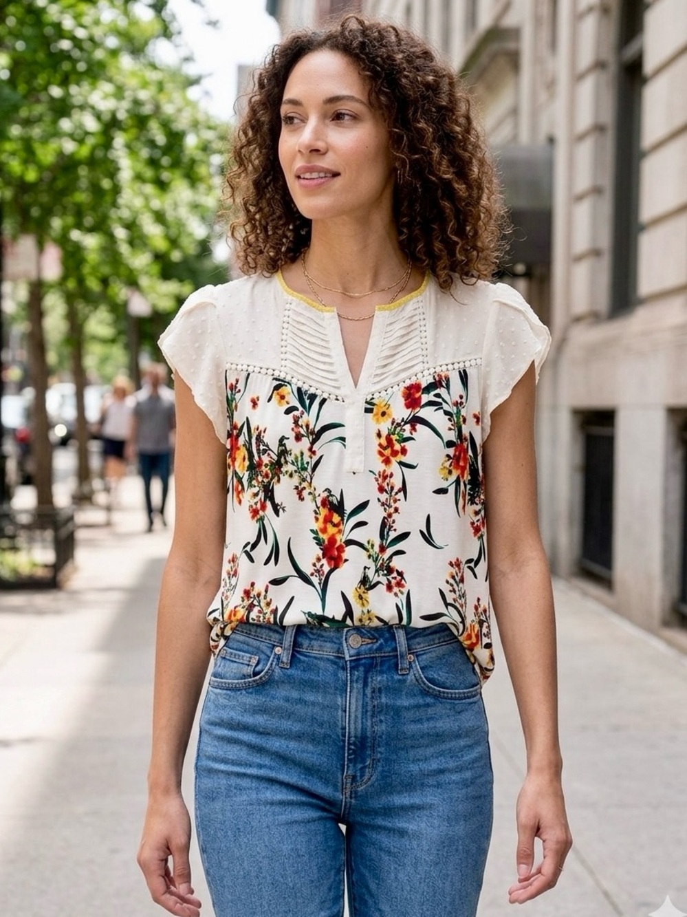 Daniel Rainn Floral Swiss Dot Accent Short Flutter Sleeve Top Blouse Size Small